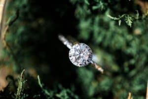 Read more about the article Round Brilliant Diamond: Why This Cut Reigns Supreme in 2026